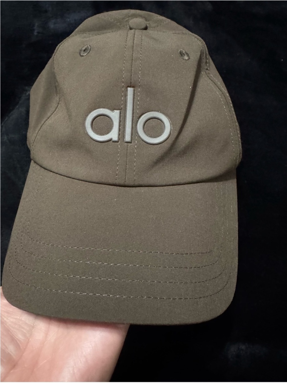 ALO Yoga Brown Embossed Logo Cap